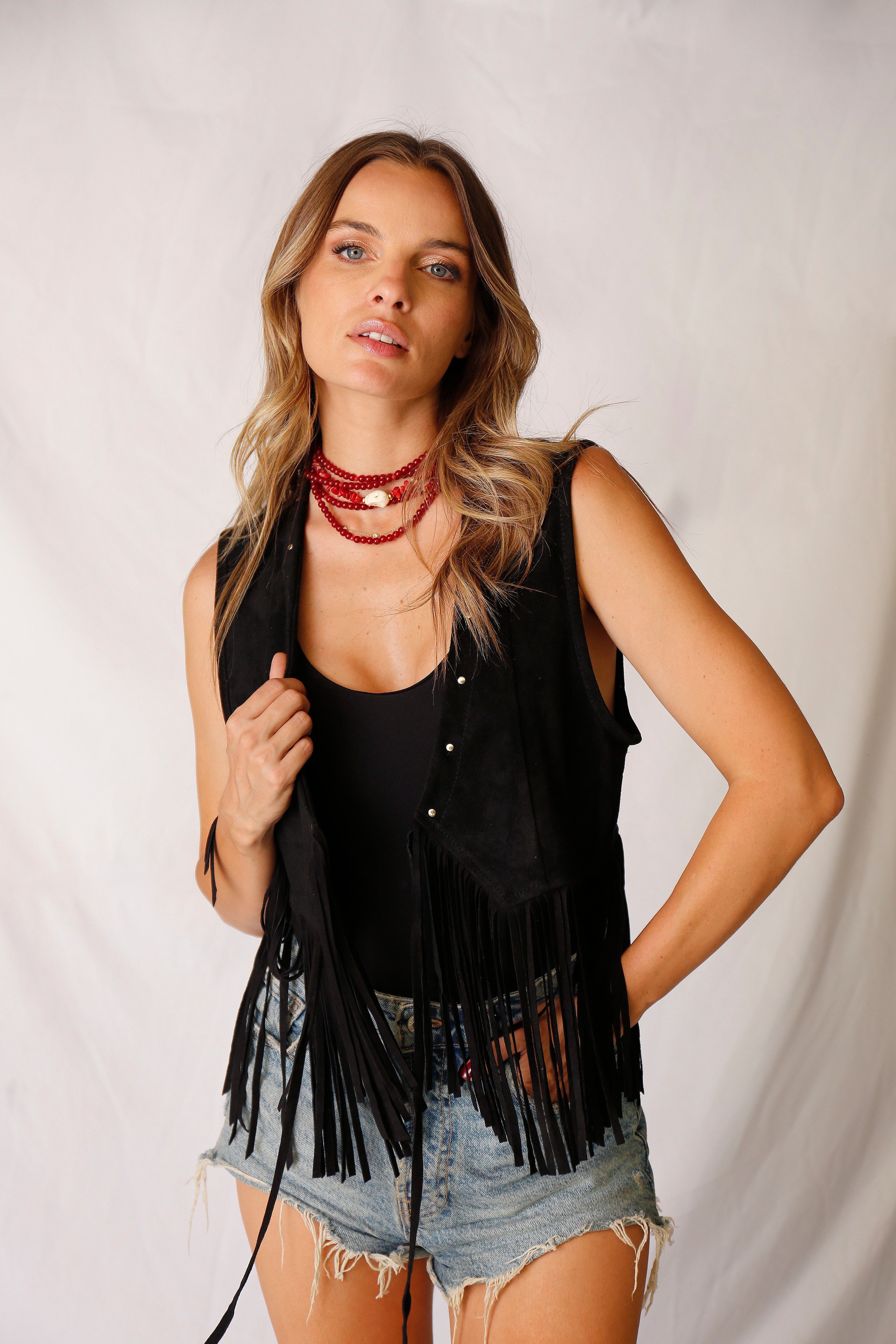 Gillet de gamuza con flecos Cayetana