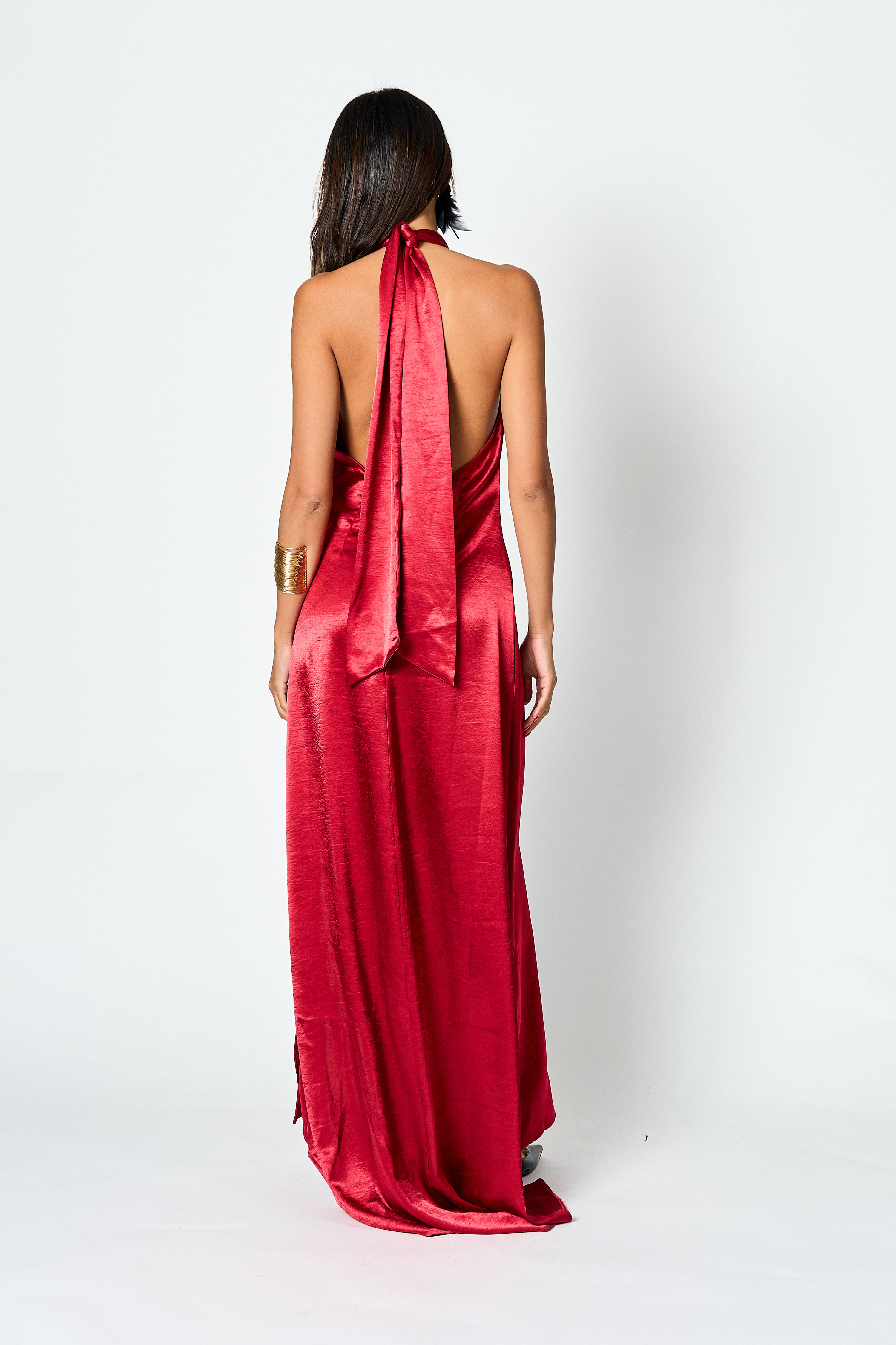 Vestido largo satinado Halter Mia