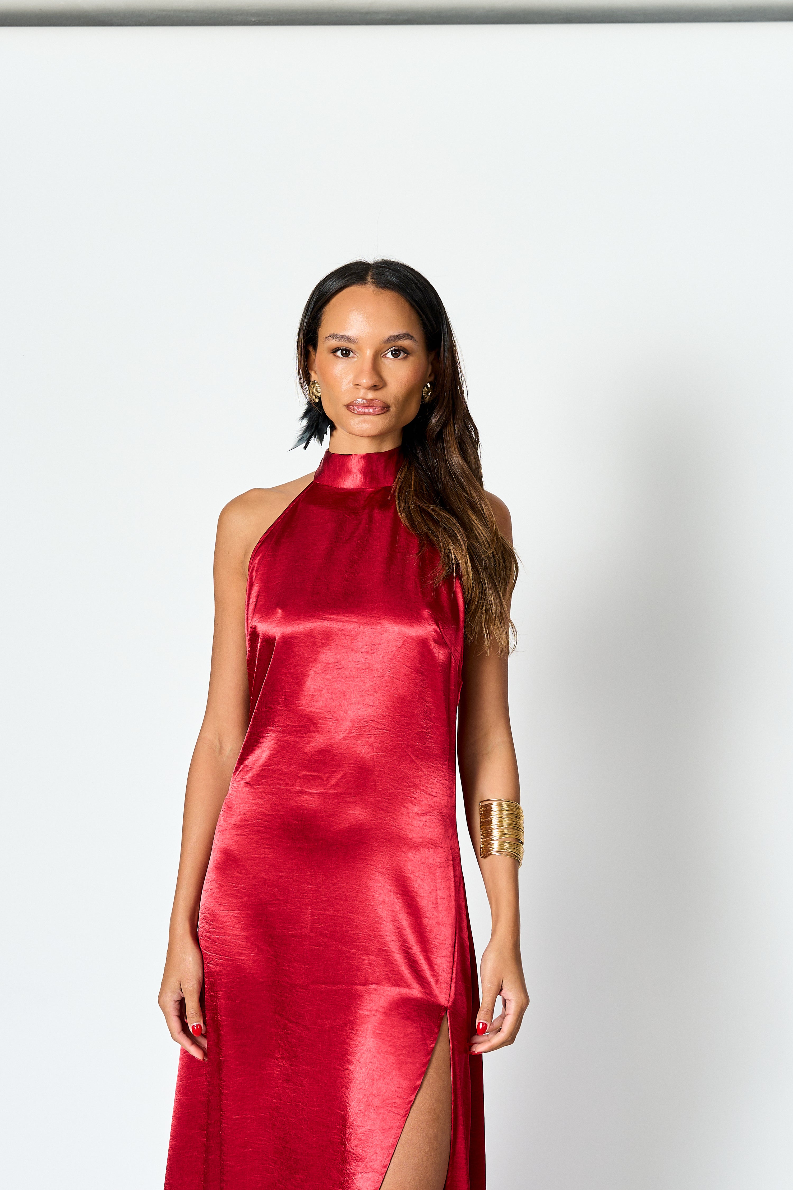 Vestido largo satinado Halter Mia