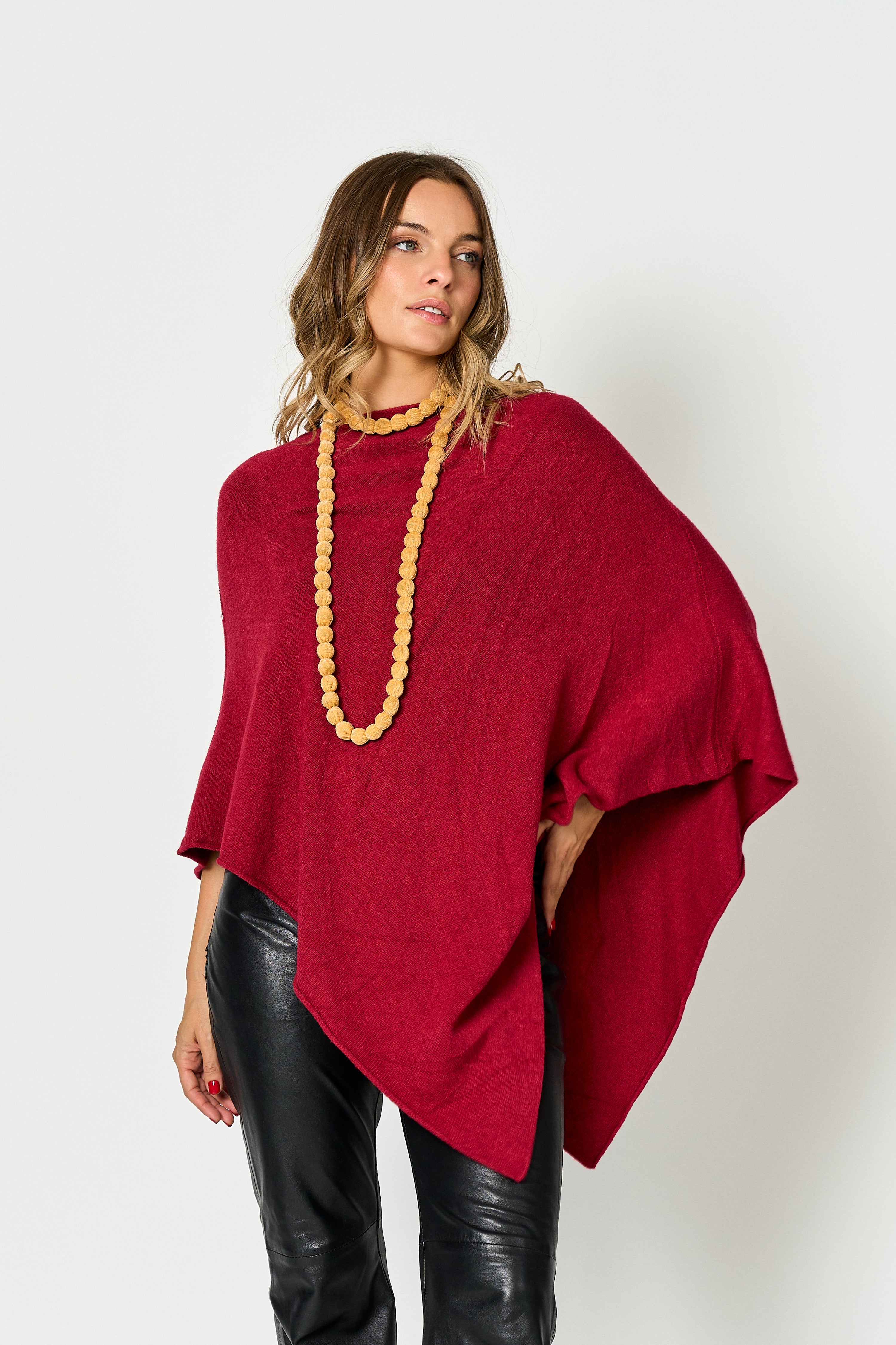 Poncho Aura