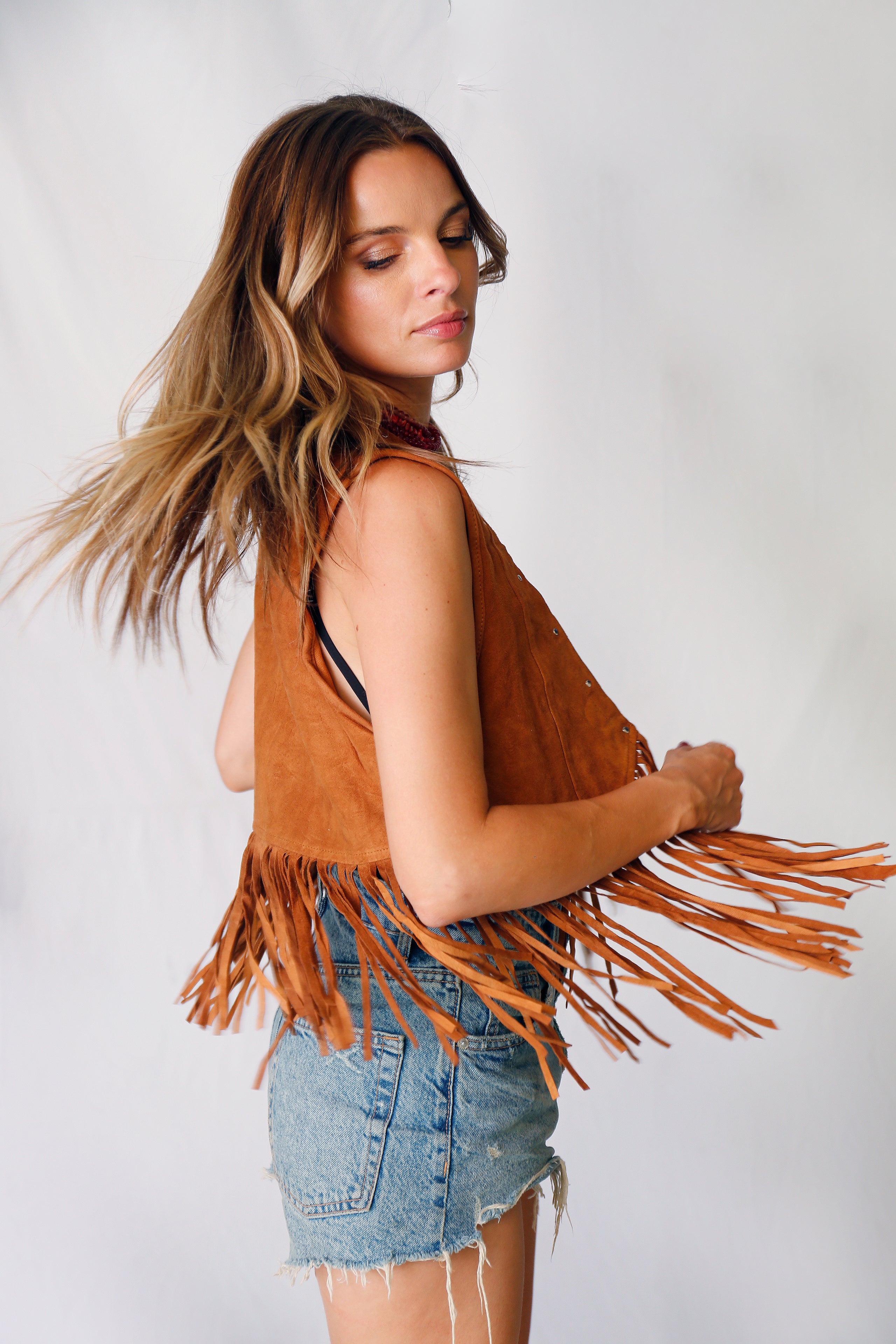 Gillet de gamuza  con flecos Cayetana
