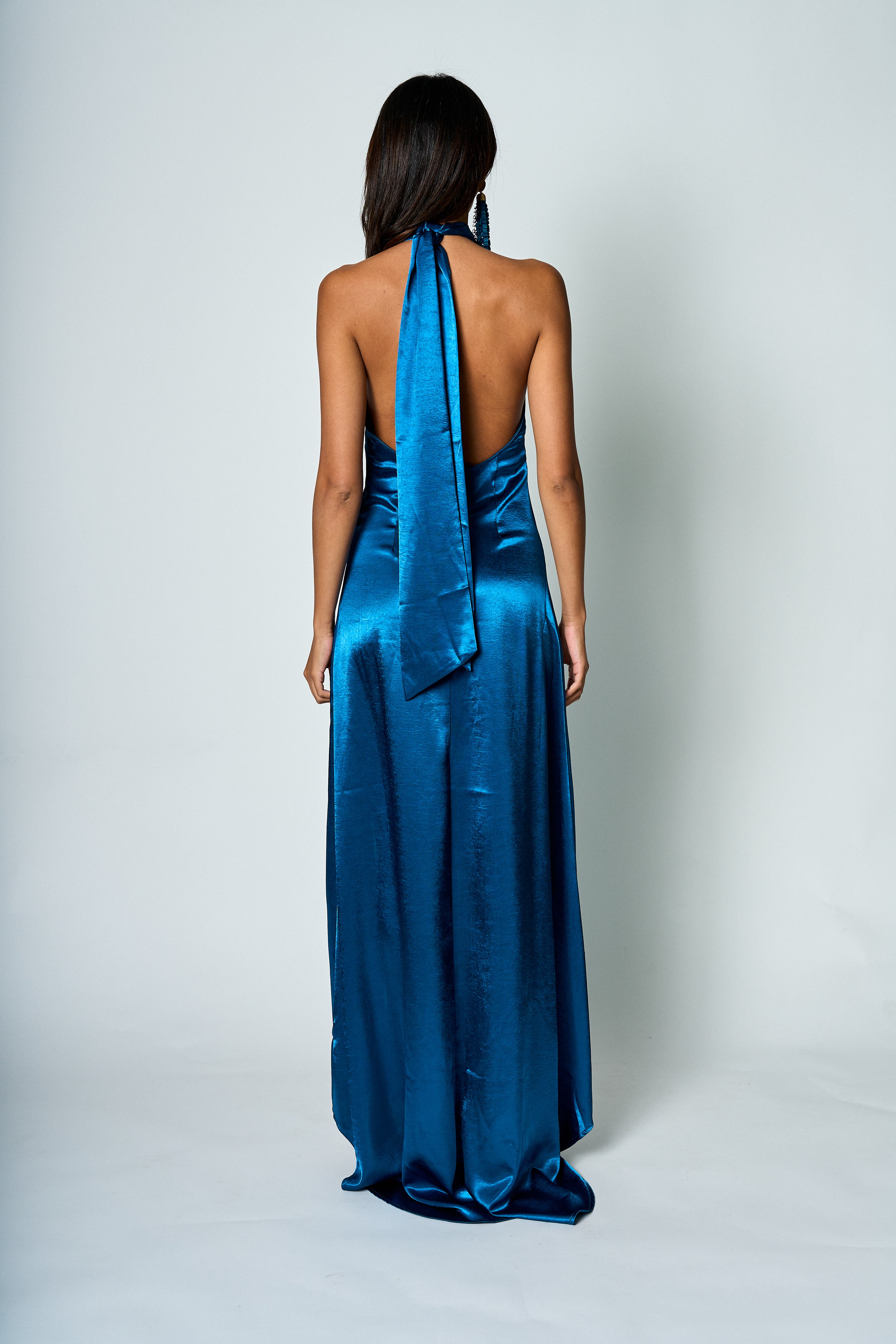 Vestido largo satinado Halter Mia