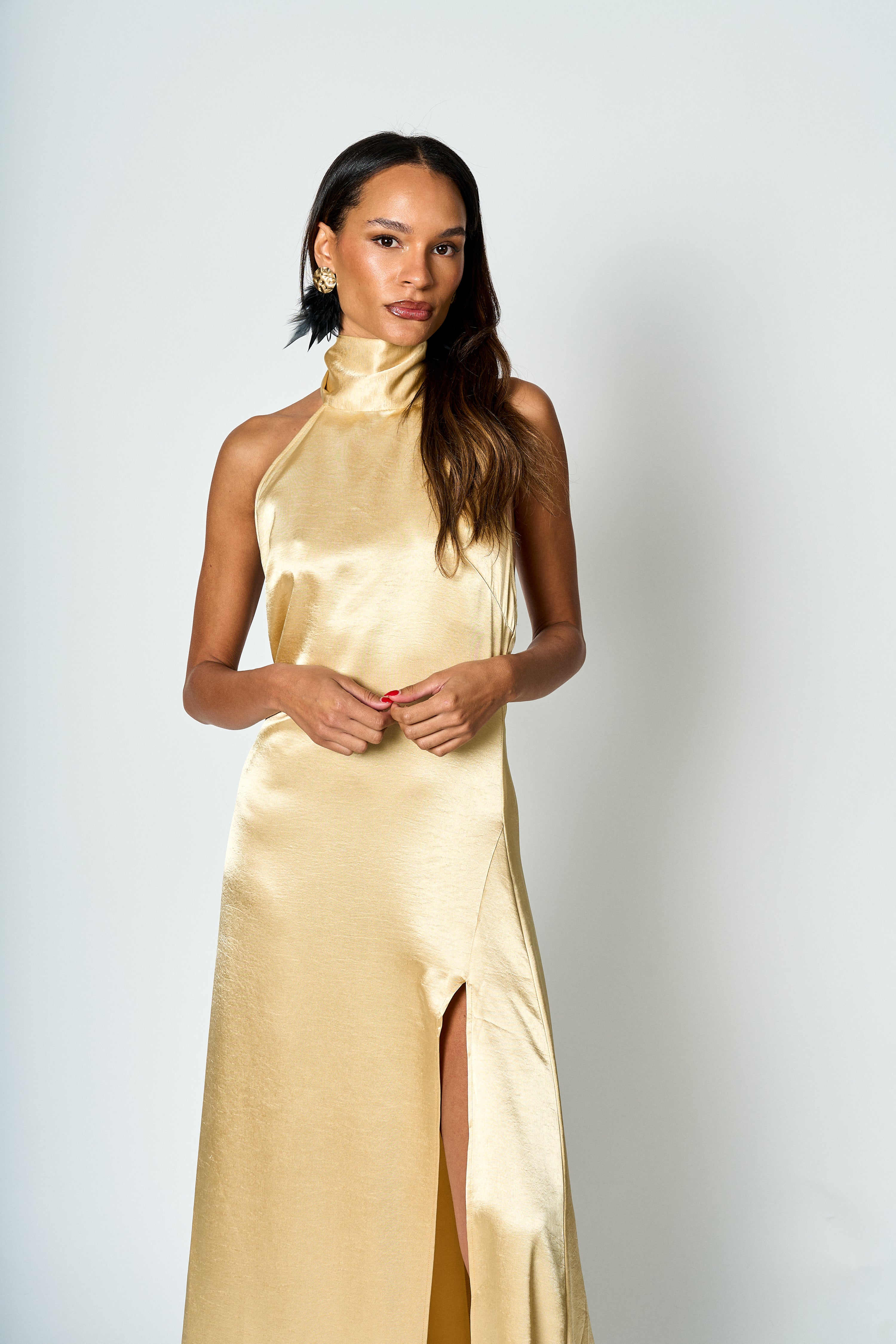 Vestido largo satinado Halter Mia
