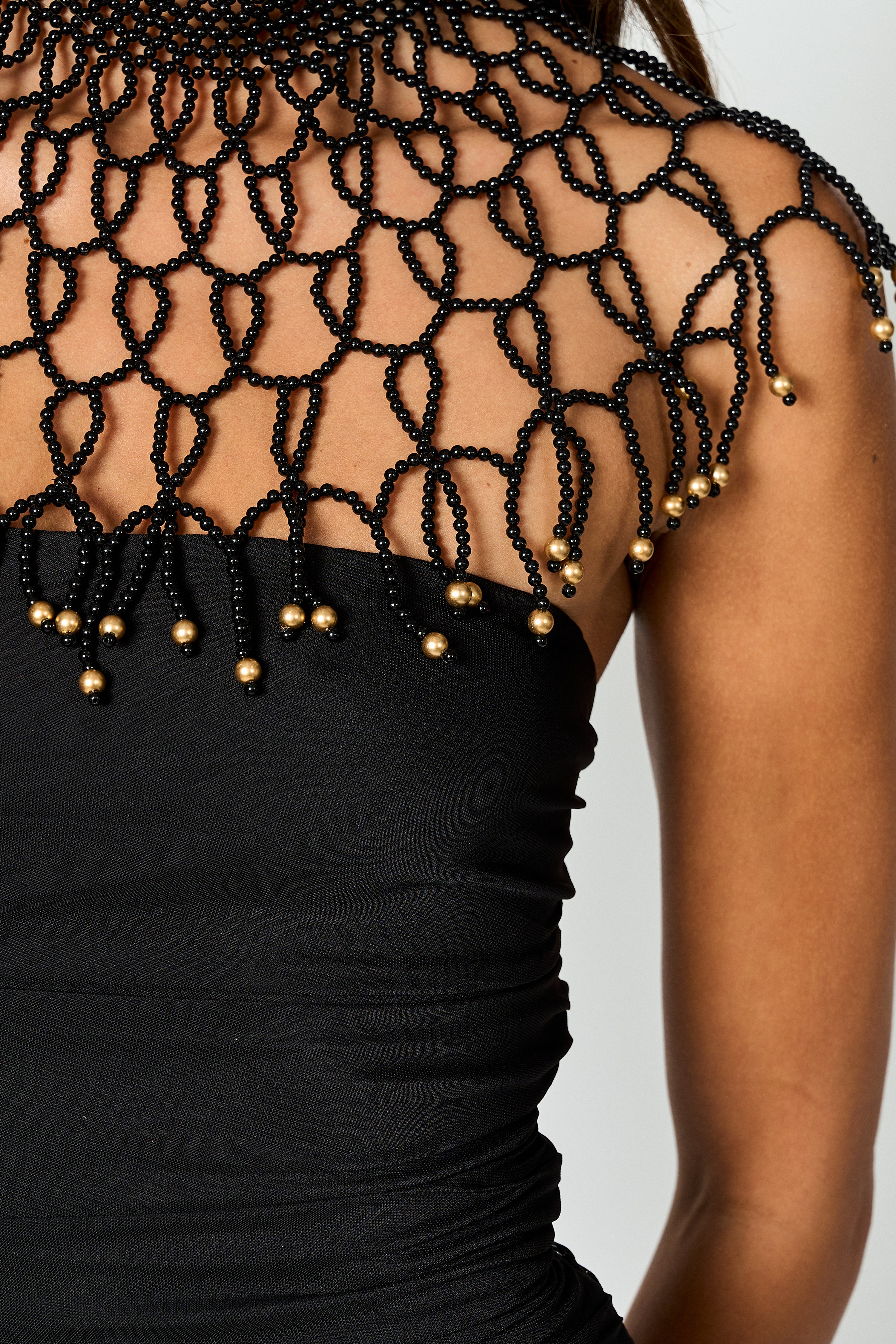 Collar choker de cuentas negras Leonor