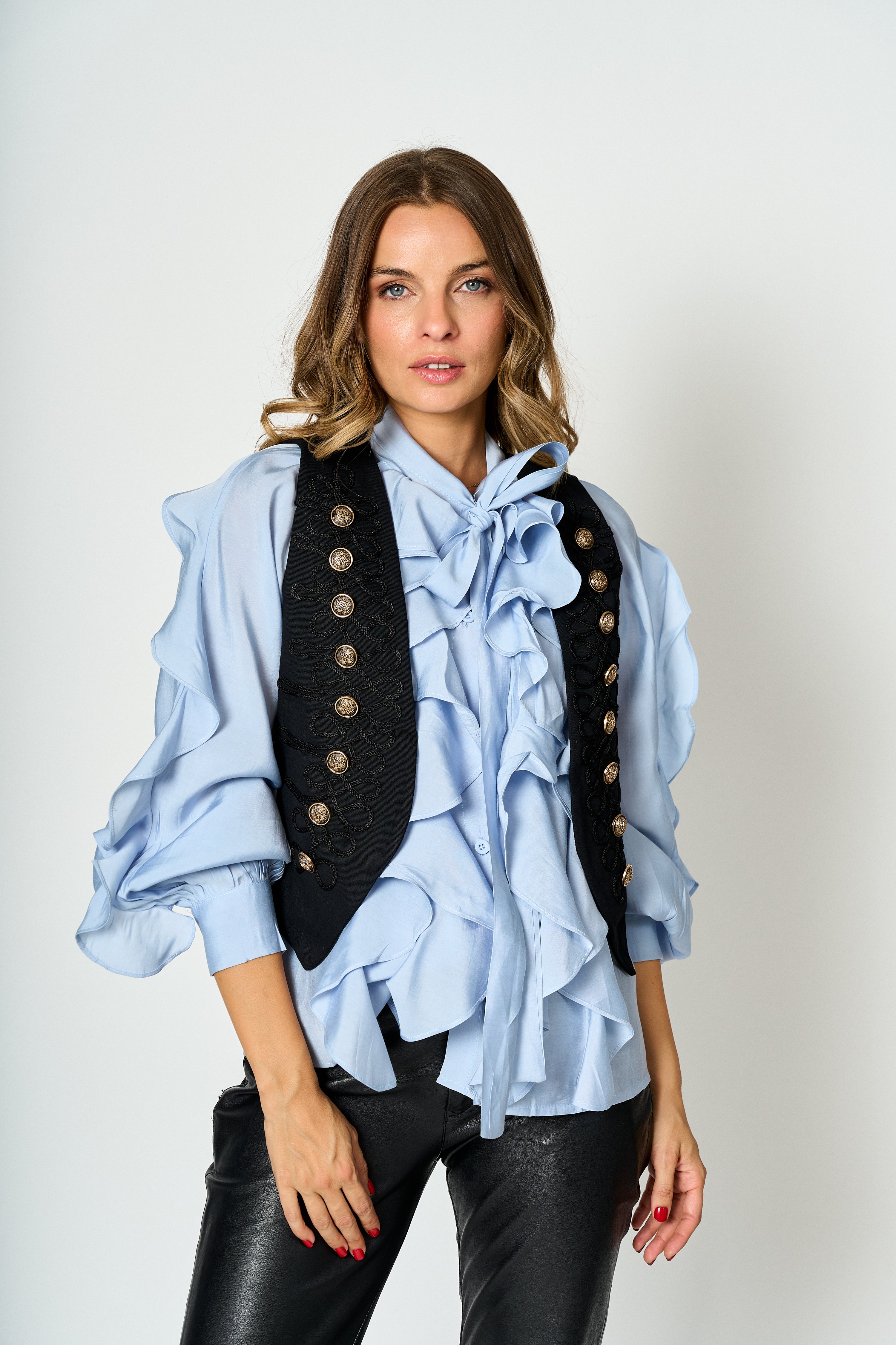 Guillet Renata estilo militar