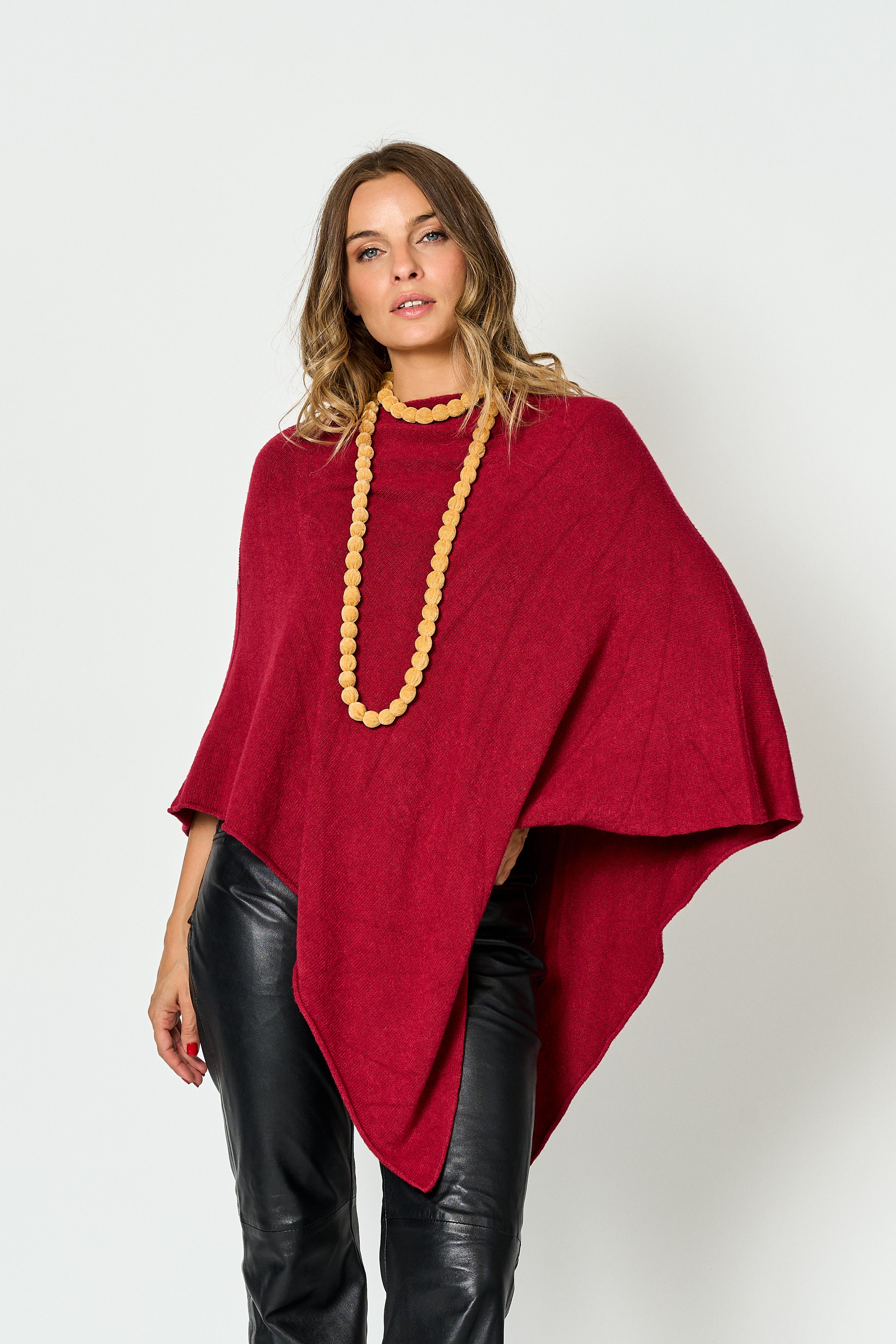 Poncho Aura