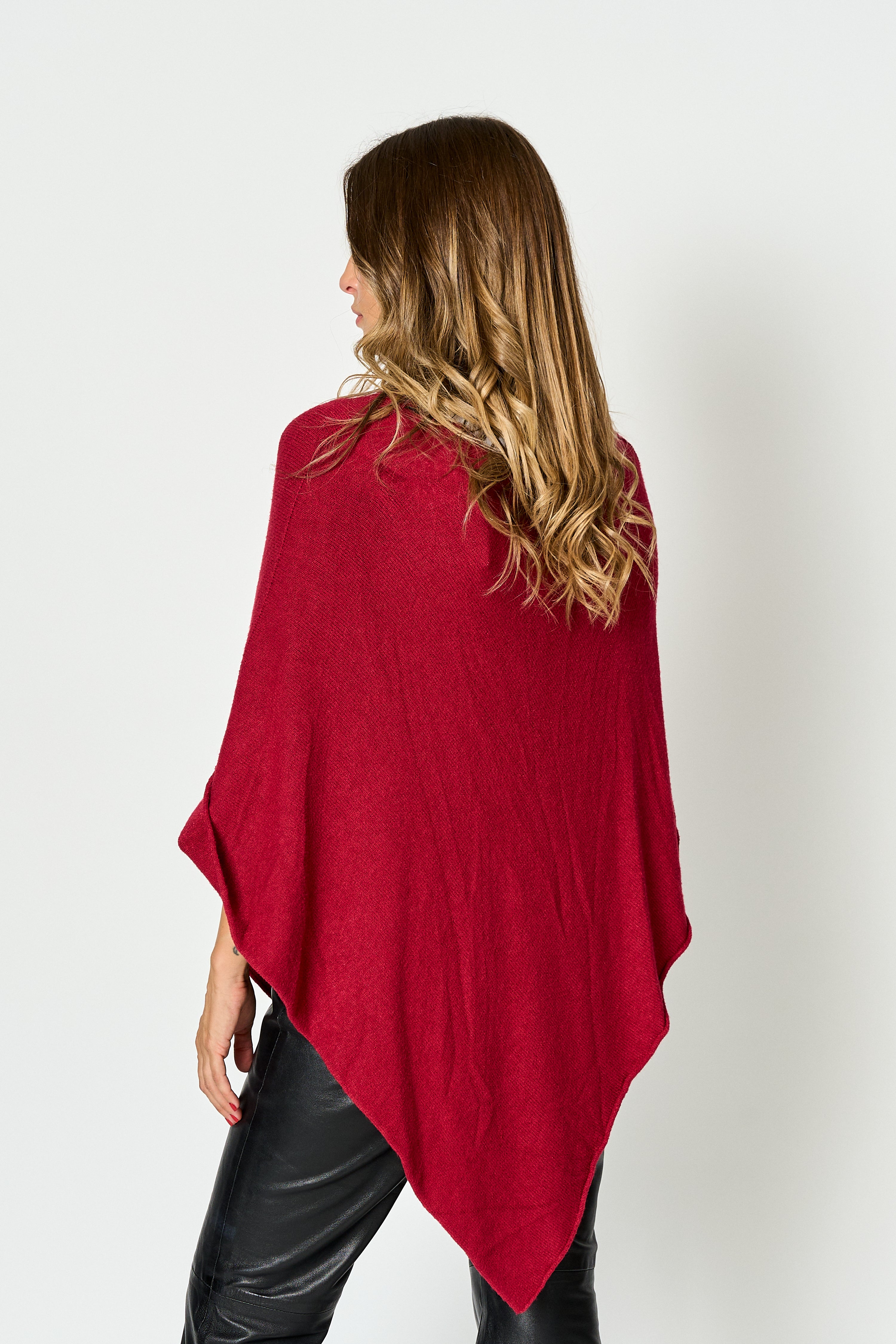 Poncho Aura