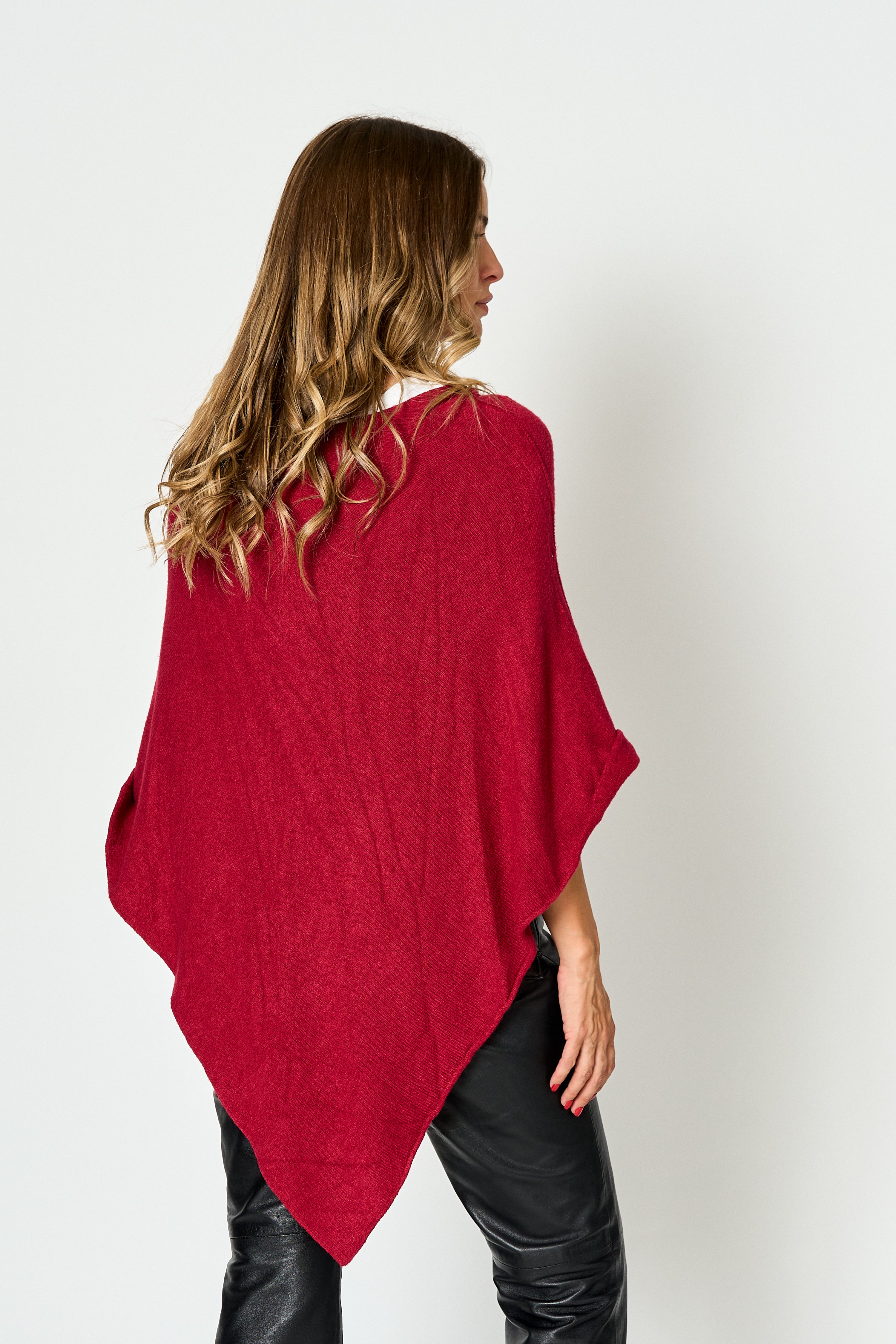 Poncho Aura