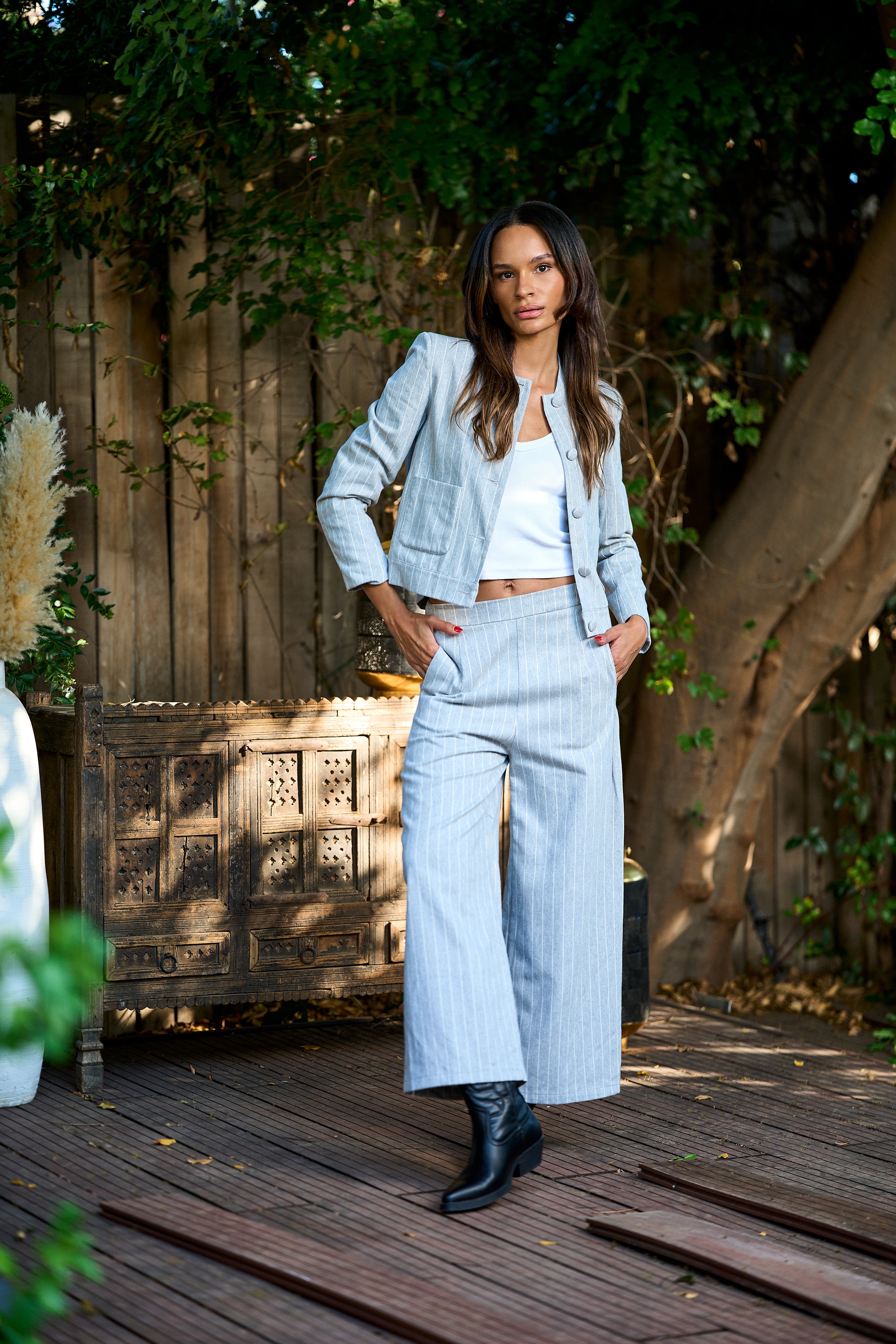Conjunto Chaqueta  y Pantalón Cata
