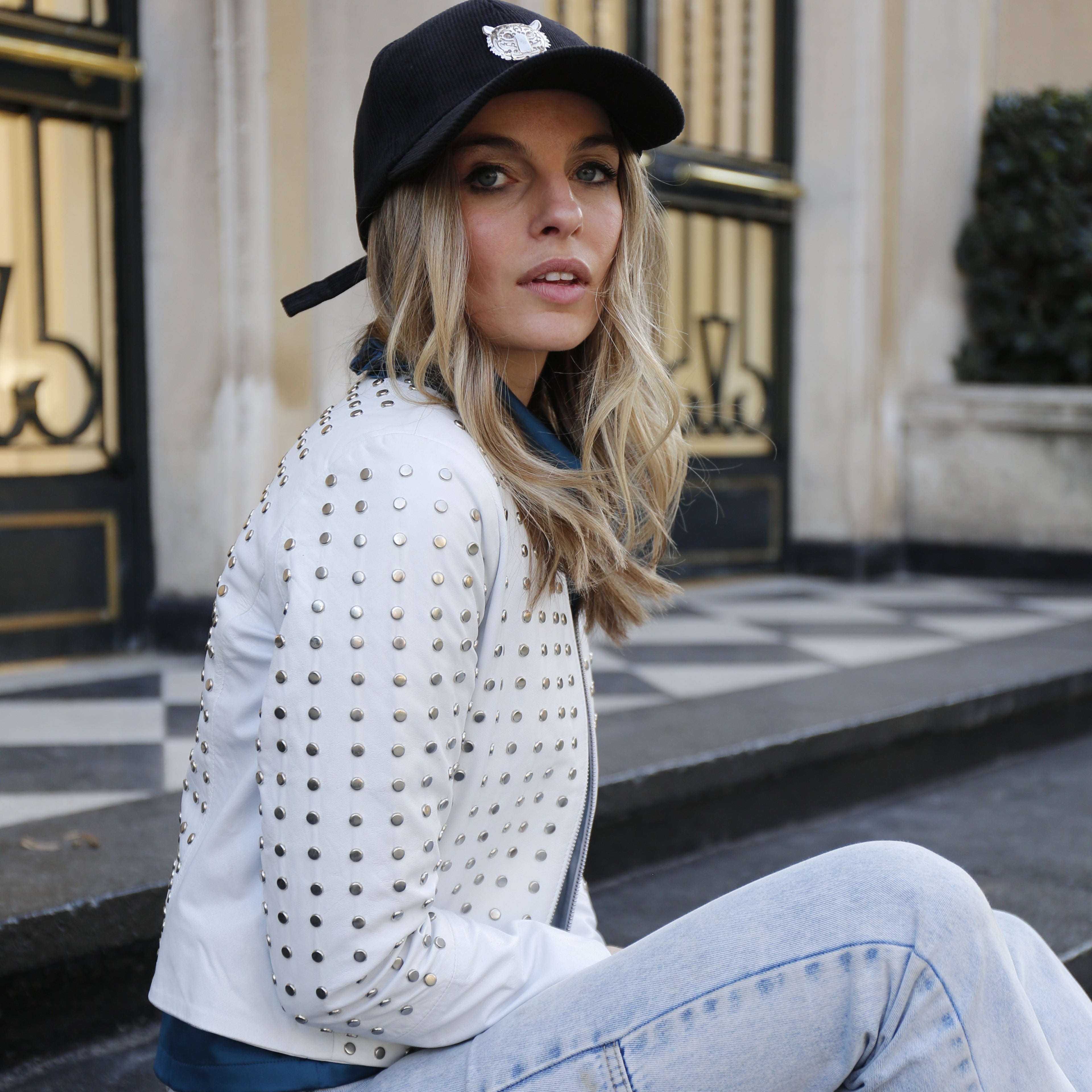 Chaqueta de cuero con tachas Pamela