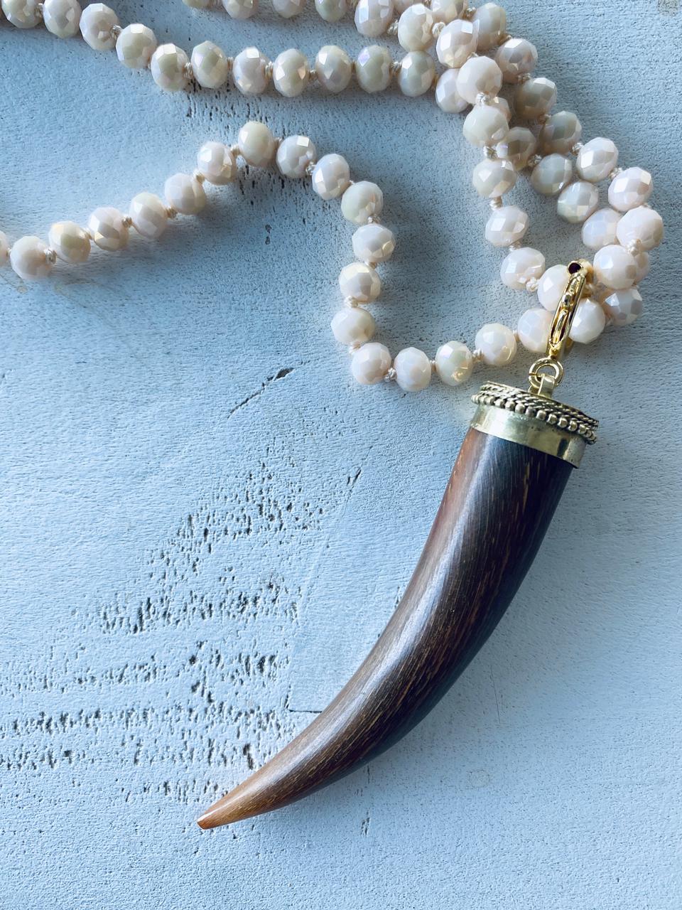 Collar Sahara